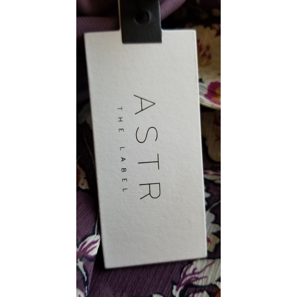 ASTR The Label Purple Floral Chiffon Summer Gorgeous Dress L NWT - Picture 5 of 5